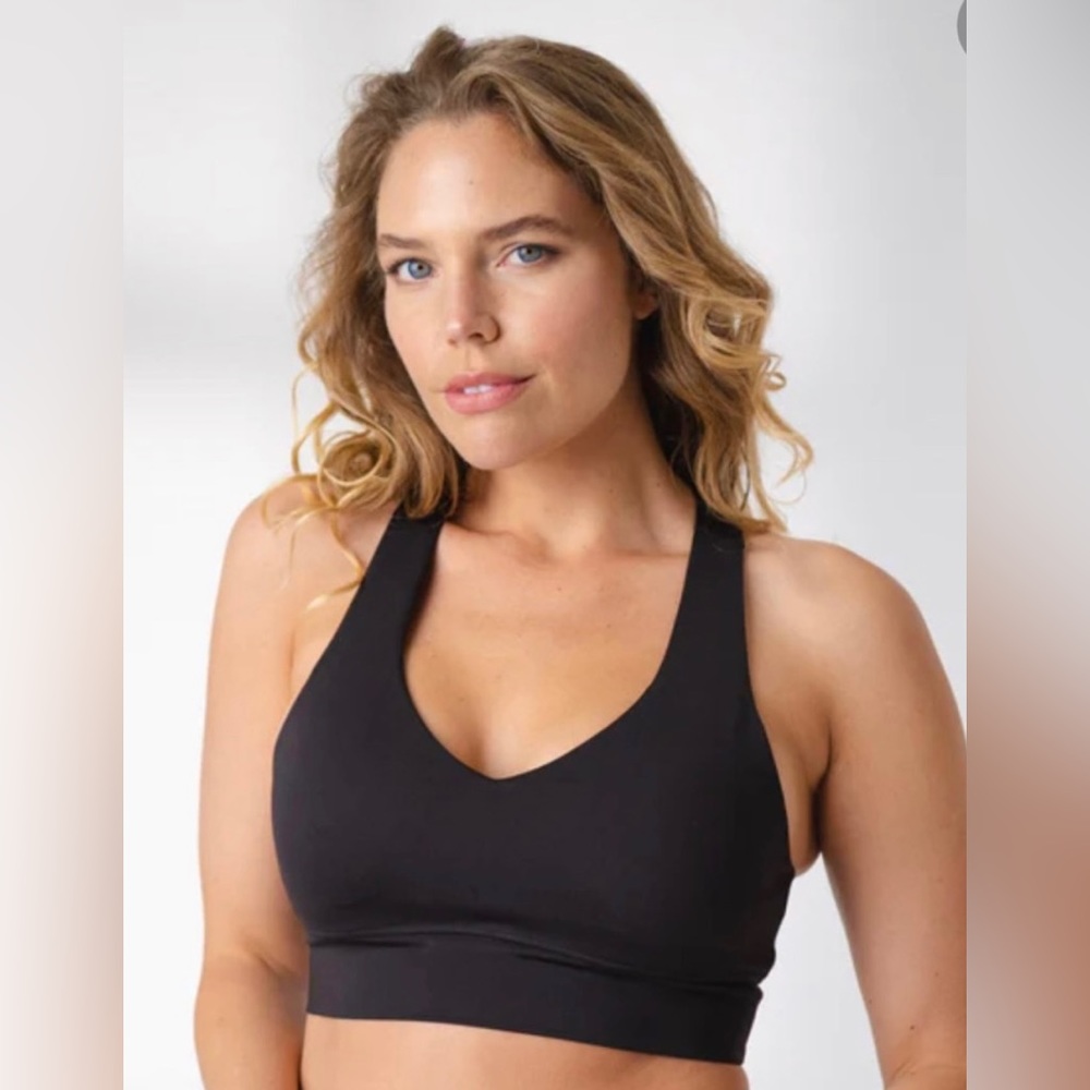 BALANCE ATHLETICA THE ISLA WOMEN’S SCOOP NECK BRA IN MIDNIGHT SIZE SMALL
